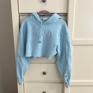 Champion Sky Blue Women's Cropped Sweatshirt